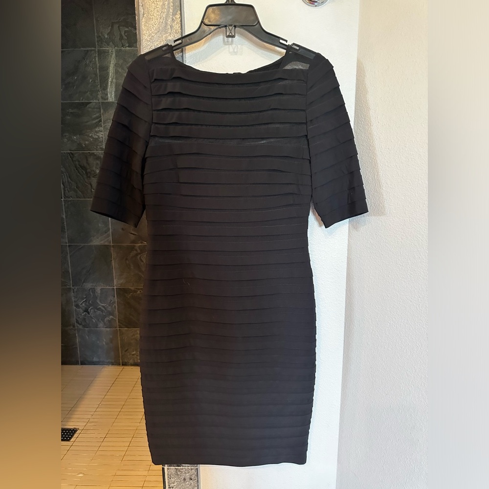 Adrianna Papell black cocktail dress size 6